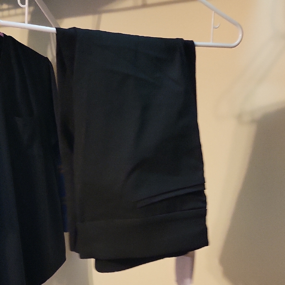 Christopher And Banks Capris